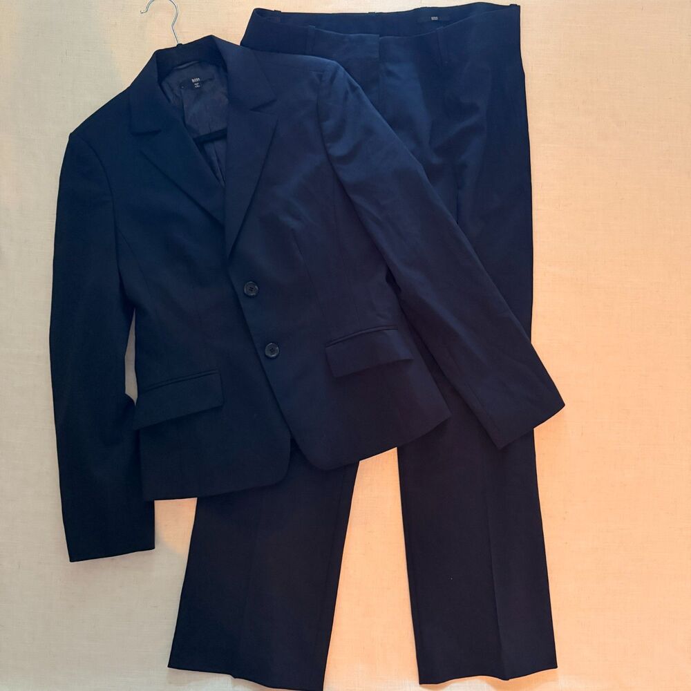 Navy blue Hugo Boss classic womens suit blazer trouser set M/L 10/12